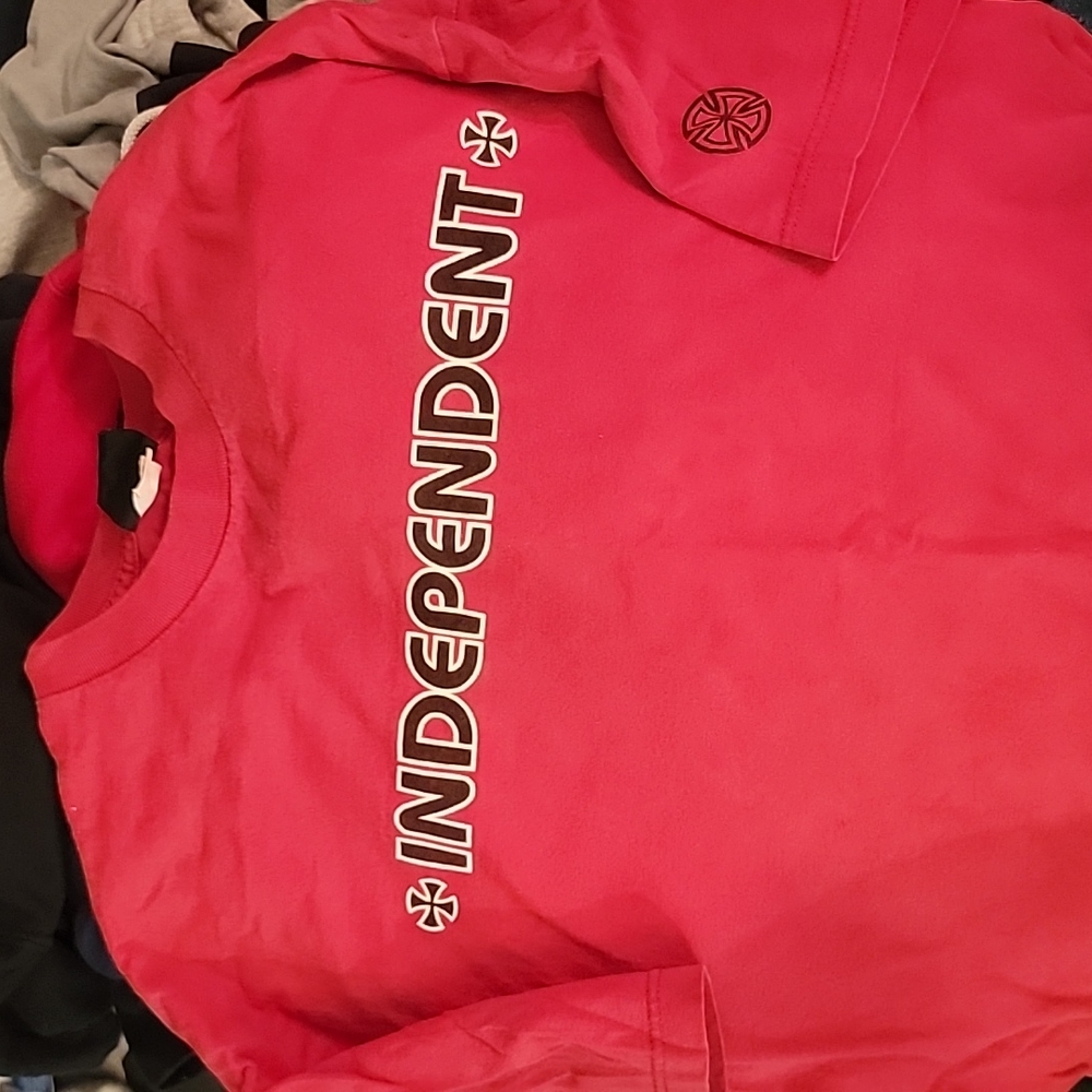 Independent Skate Tee